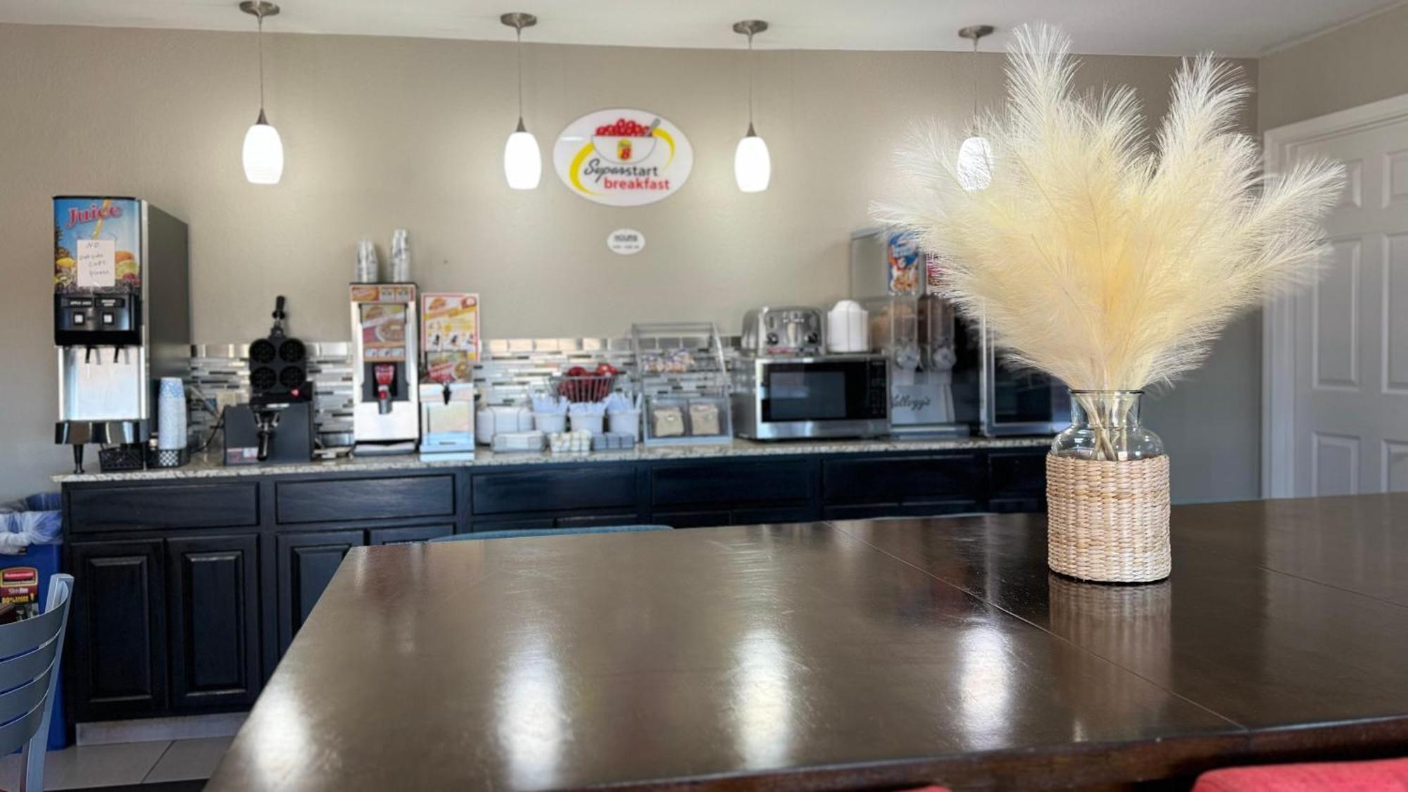 亨利埃塔速8酒店 Henryetta 外观 照片